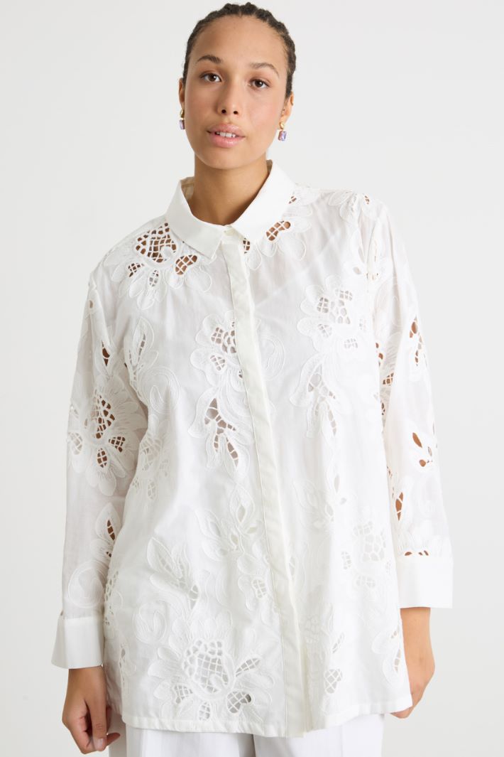 Casacca in mussola ricamata Intrend - 2