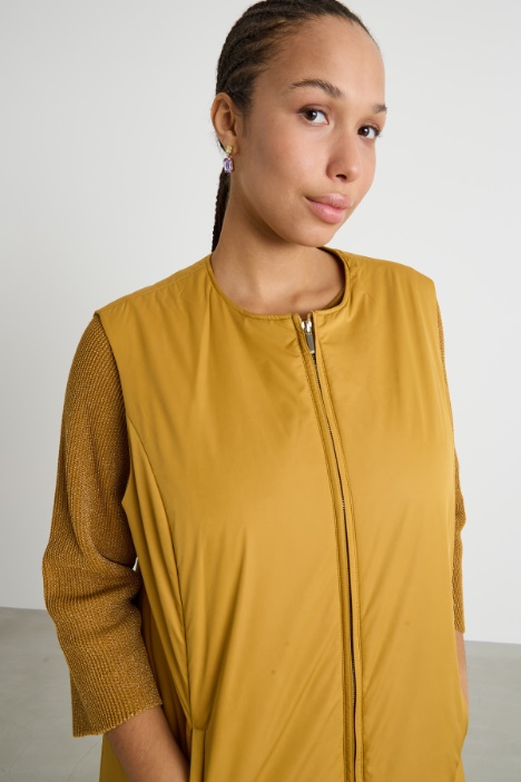 Gilet in tela tecnica antigoccia