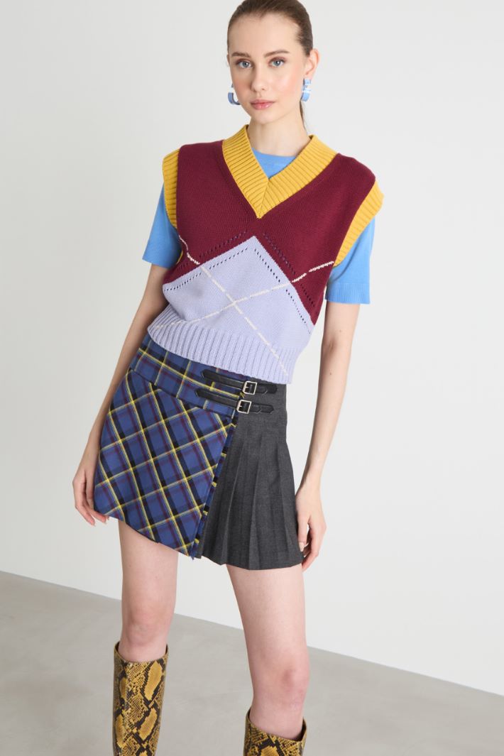 Slim-fit knitted vest Intrend - 2