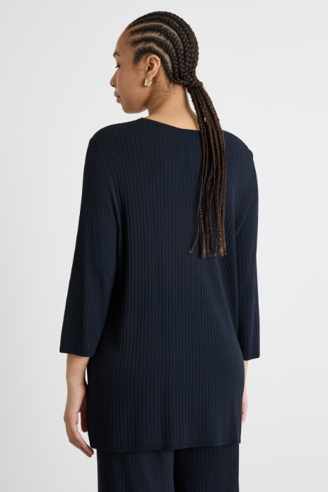 Top amplio de canalé