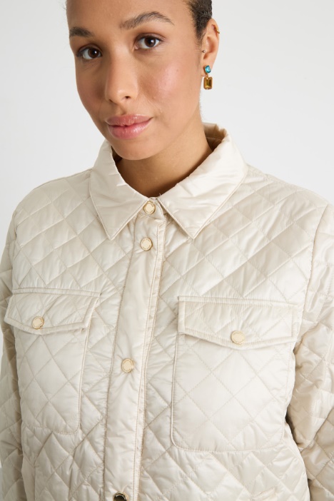 Imbottito in tela cangiante antigoccia