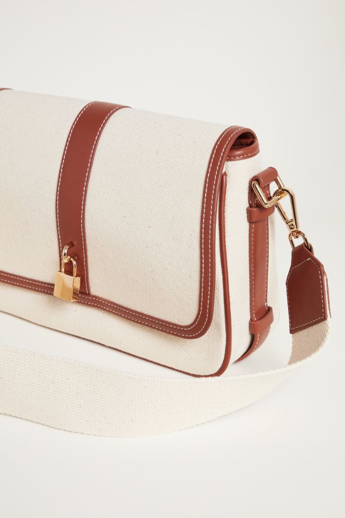 Borsa a tracolla in tela Intrend - 4