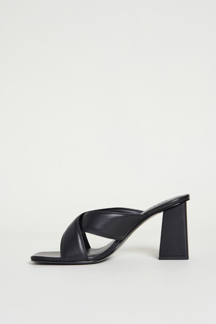 Padded nappa leather sandals Intrend - 3