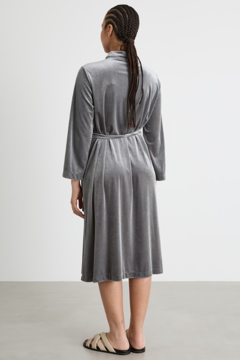 Vestido camisero de terciopelo de punto