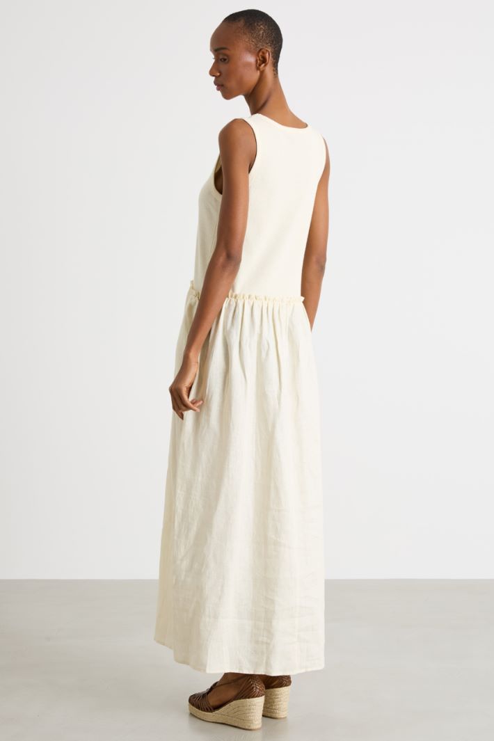 Sleeveless maxi dress Intrend - 4