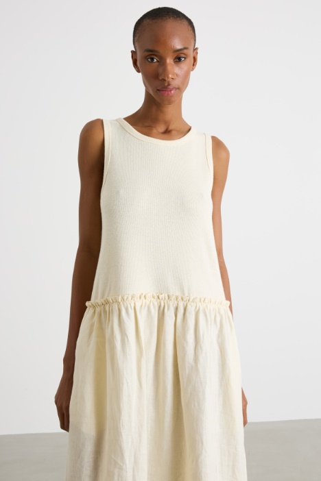 Maxi dress smanicato