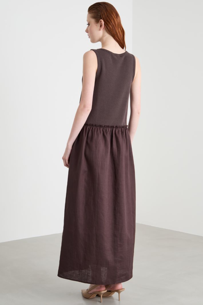 Sleeveless maxi dress Intrend - 4