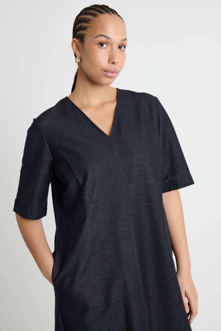 Abito con scollo a V Intrend - 3