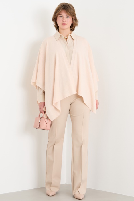 Cappa dalla linea morbida Intrend