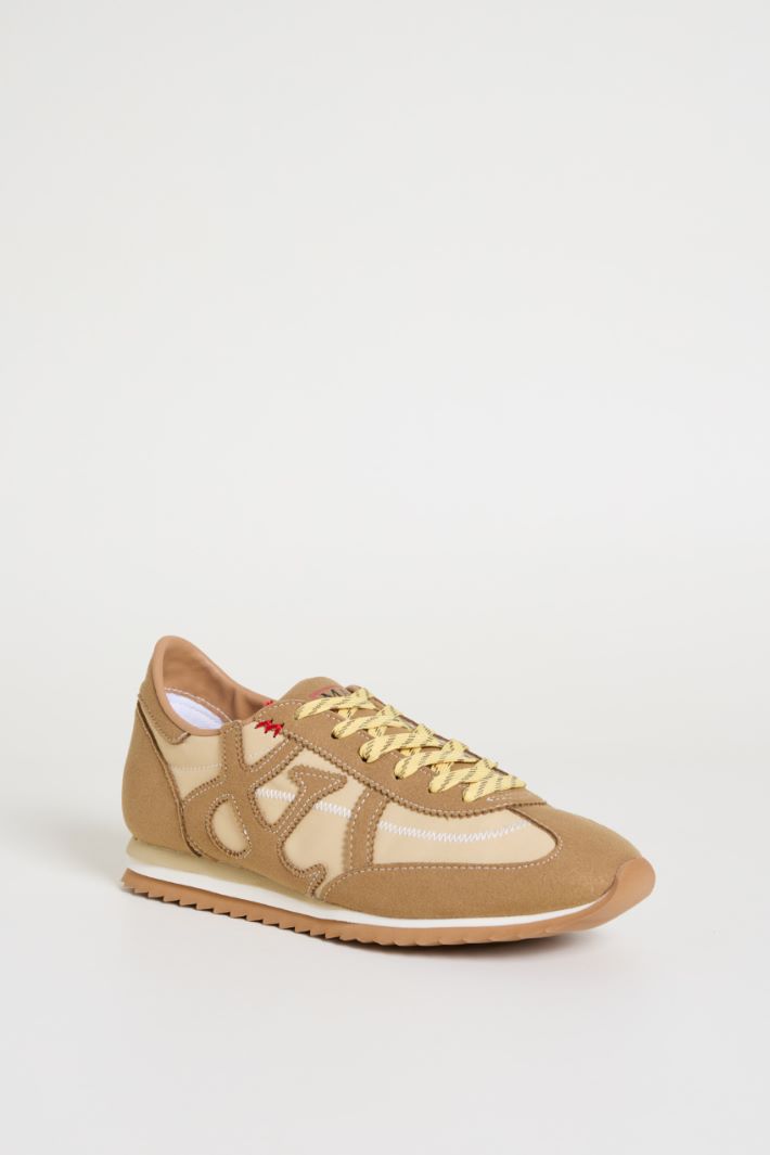 Sneakers in tessuto spalmato Intrend - 2