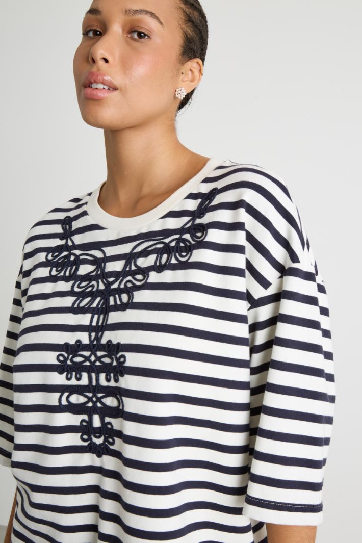 Embroidered jersey sweatshirt Intrend - 3