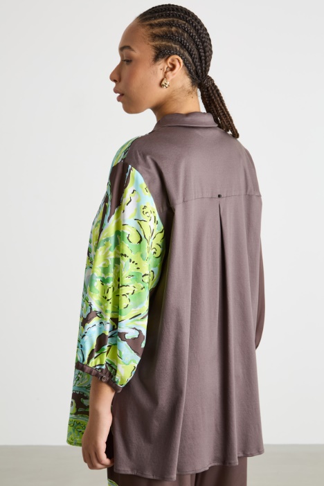 Polo bimateriale in twill e jersey