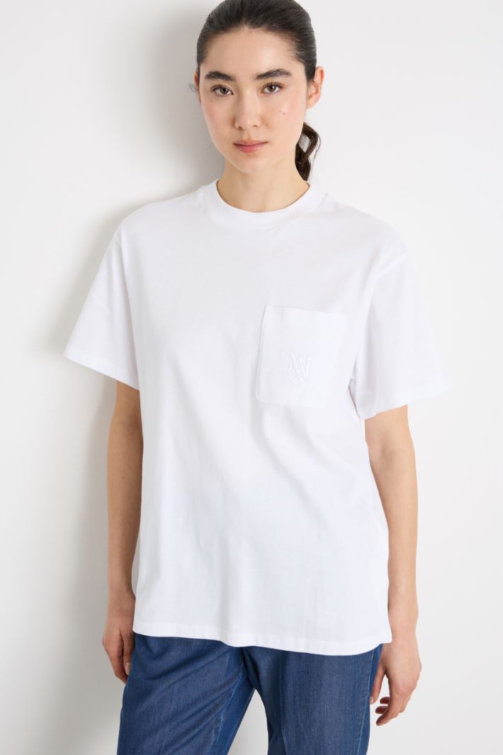 T-shirt con motivo ricamato Intrend - 2