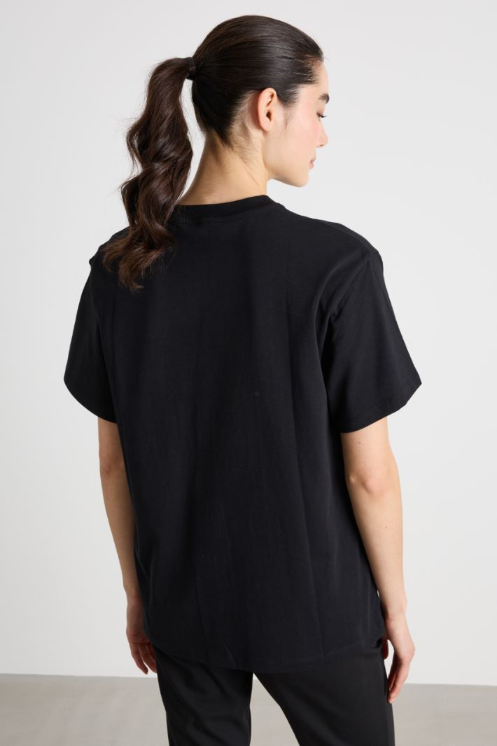 T-shirt con motivo ricamato Intrend - 4
