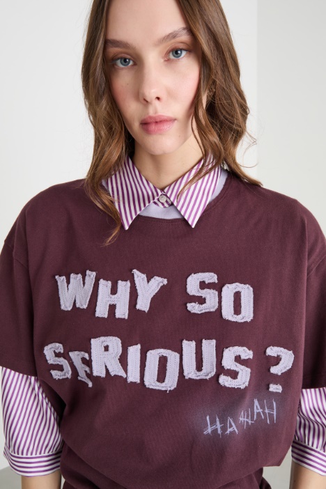 T-shirt con applicazioni