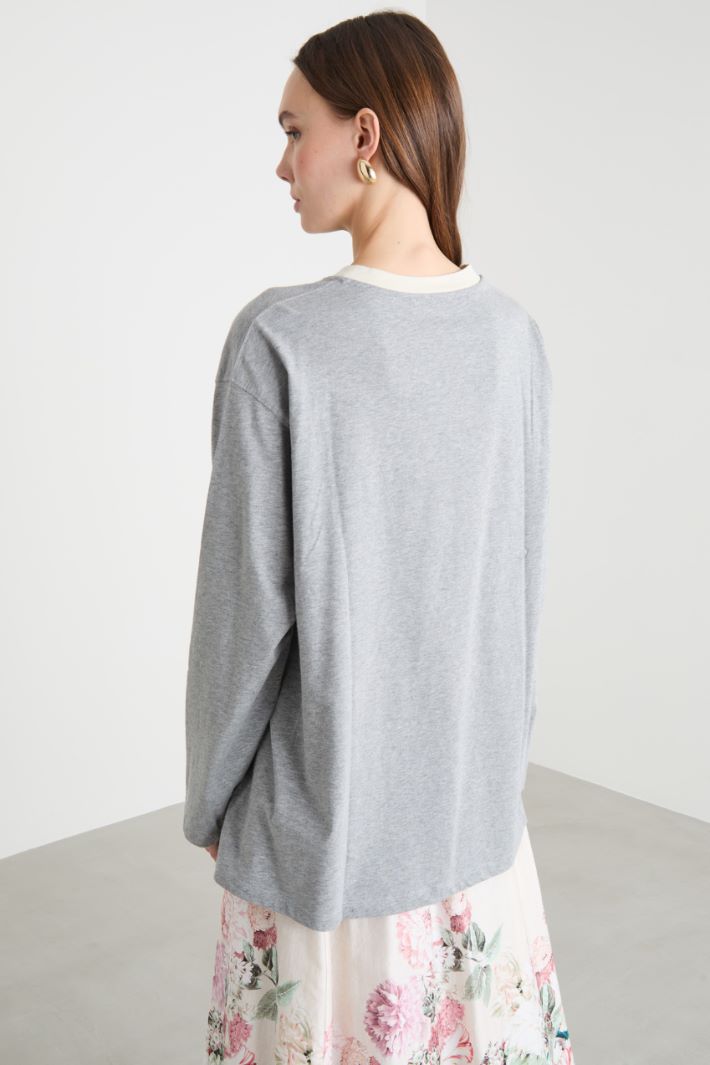 Embroidered T-shirt Intrend - 4