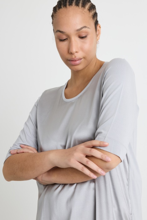 T-shirt in jersey e raso