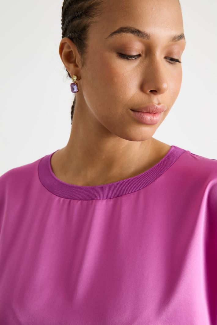 Stretch jersey and satin T-shirt Intrend - 3