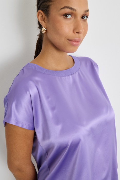 T-shirt in jersey stretch e raso