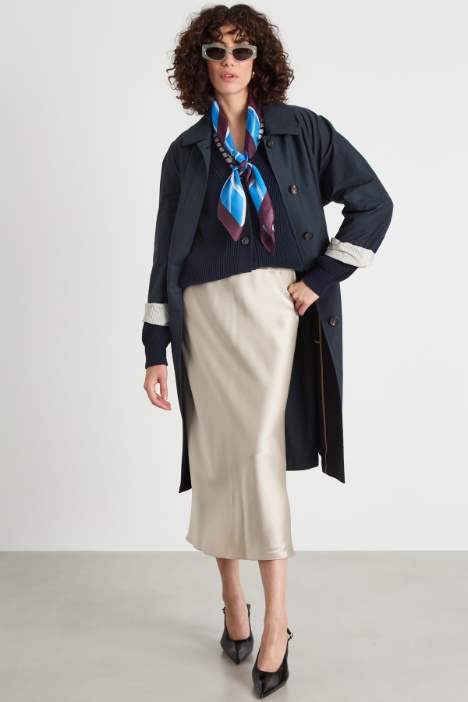 Single-breasted trench coat in water-repellent twill Intrend