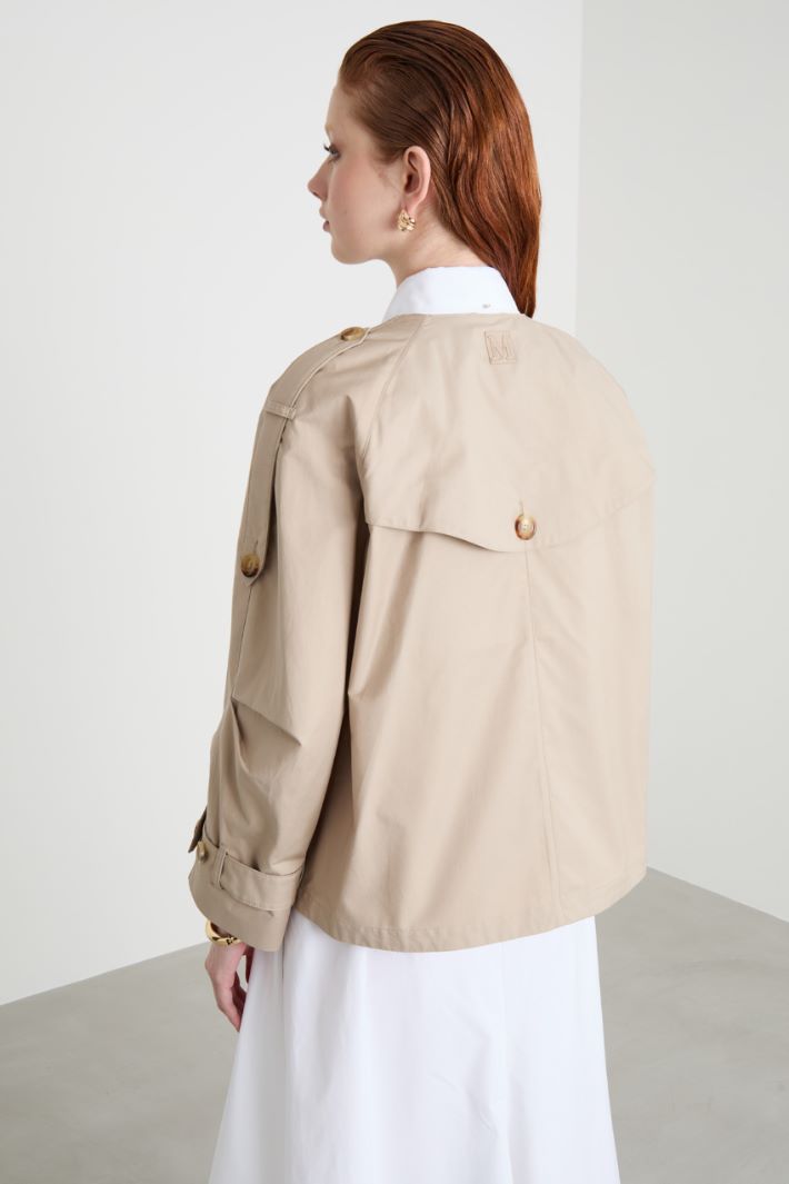 Collarless trench coat in water-repellent twill Intrend - 4