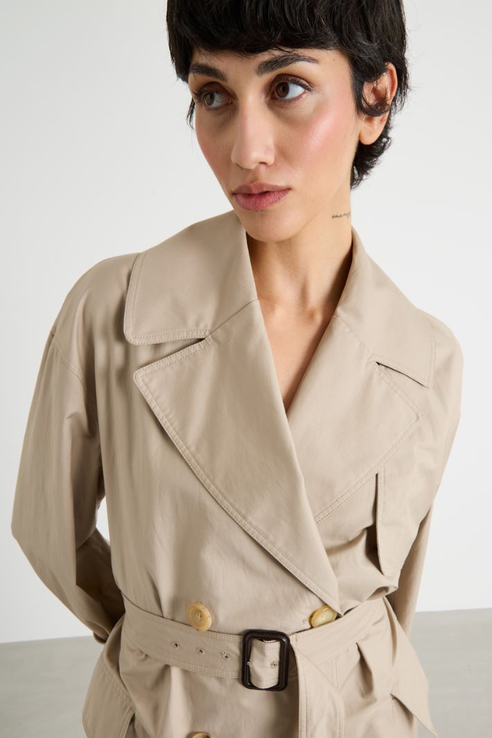 Double-breasted trench coat in water-repellent twill Intrend - 3