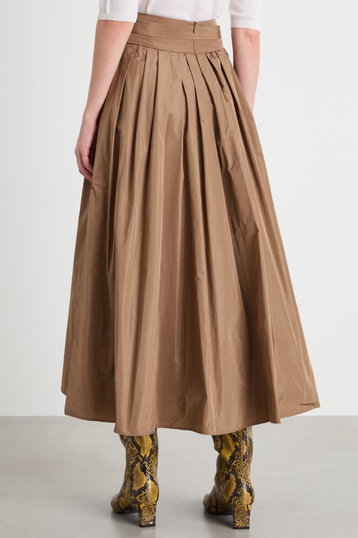 Pleated skirt in water-repellent taffeta Intrend - 4