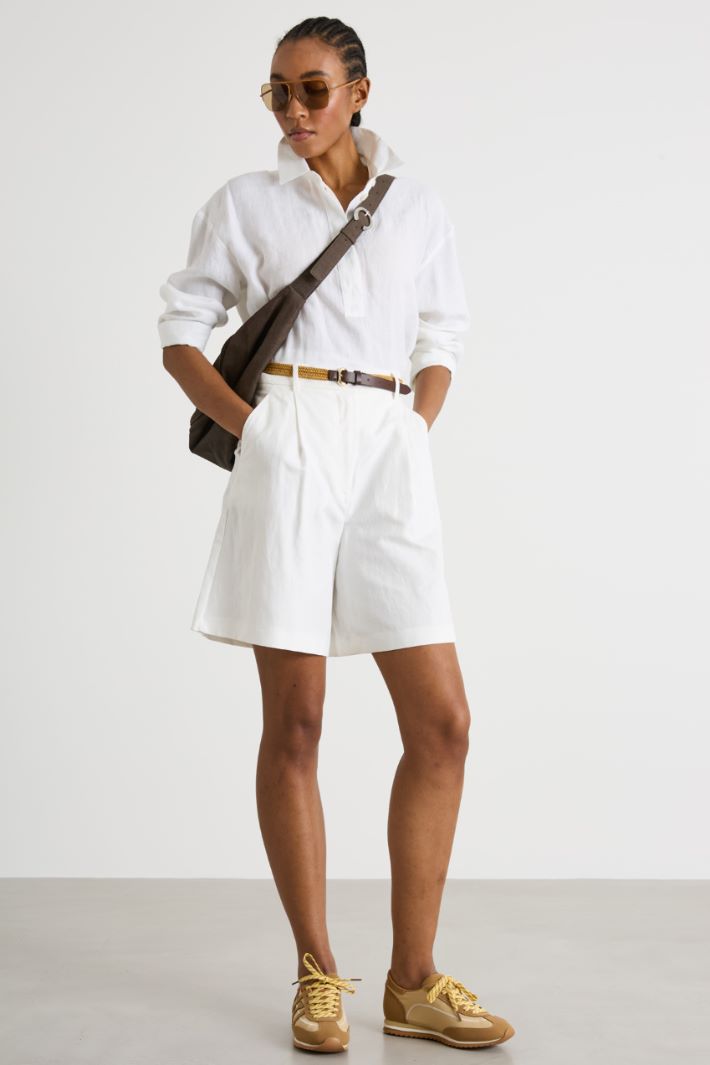 Linen canvas shirt with side slits Intrend