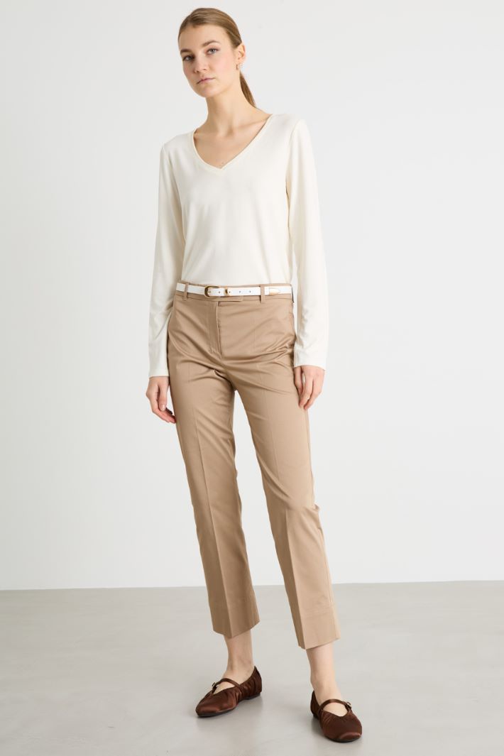 Slim-fit cropped satin trousers Intrend