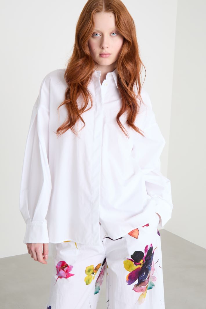 Asymmetric shirt with pleated sleeves Intrend - 2