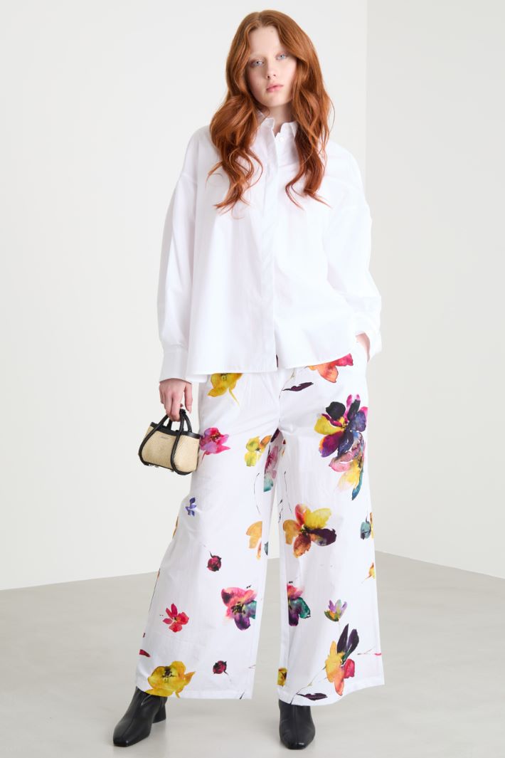 Asymmetric shirt with pleated sleeves Intrend