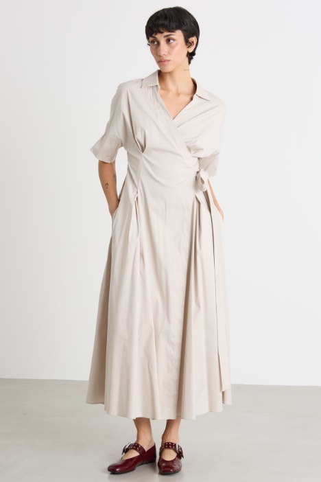 Vestido cruzado de popelina elástica