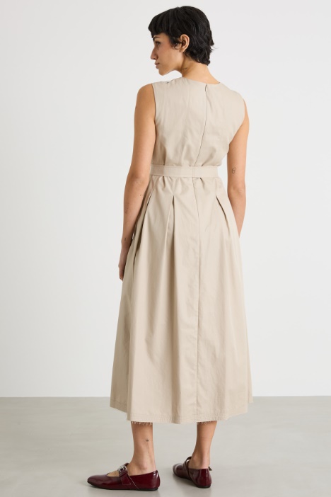 Abito smanicato in twill