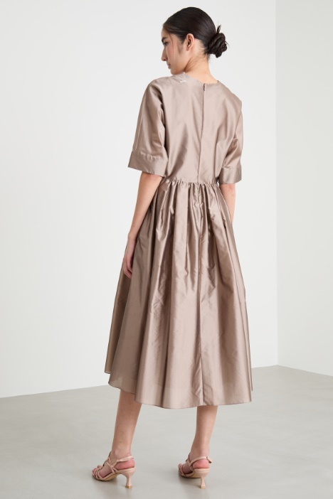 Abito midi in organza