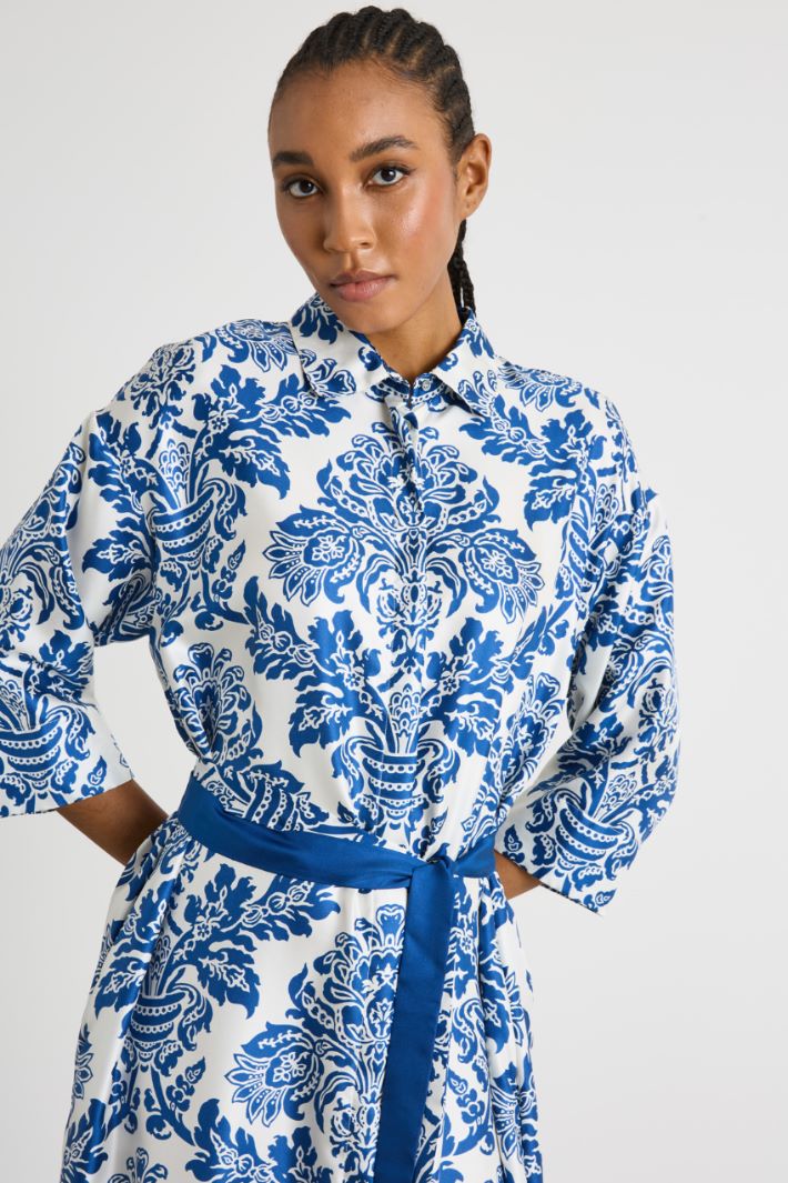Long shirt dress in printed silk Intrend - 3