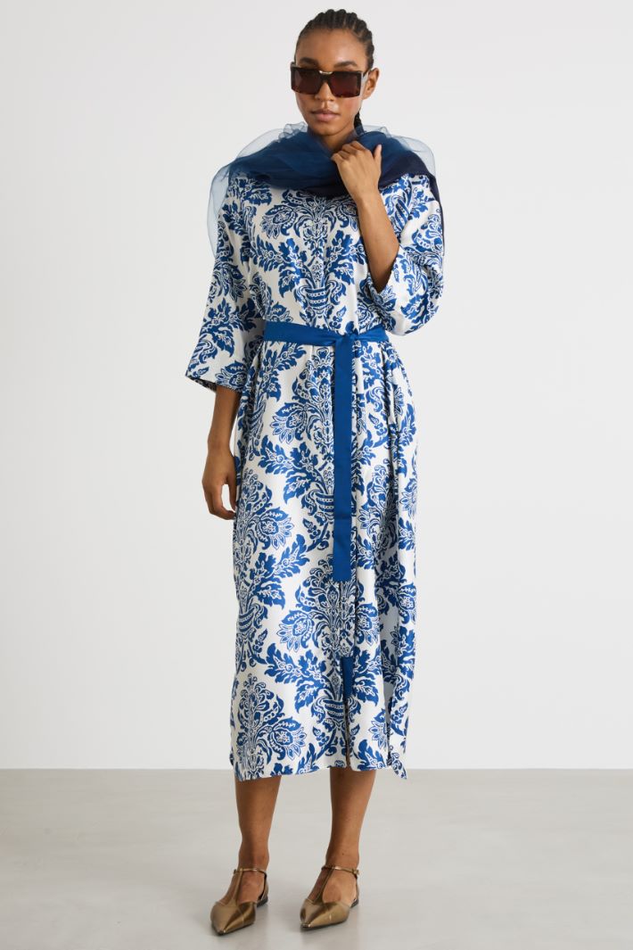 Long shirt dress in printed silk Intrend