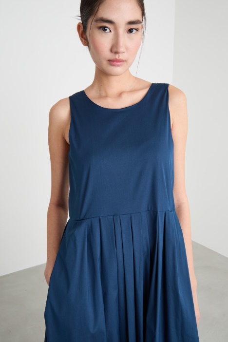 Abito smanicato in popeline