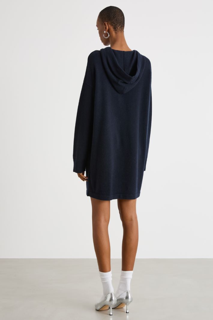 Hooded sweatshirt dress Intrend - 4