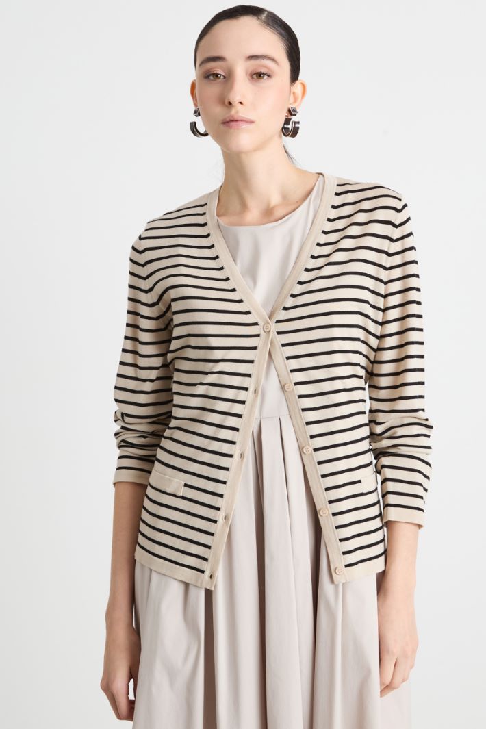 V-neck cardigan Intrend - 2