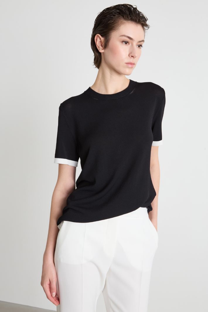 Short-sleeved knit top Intrend - 2