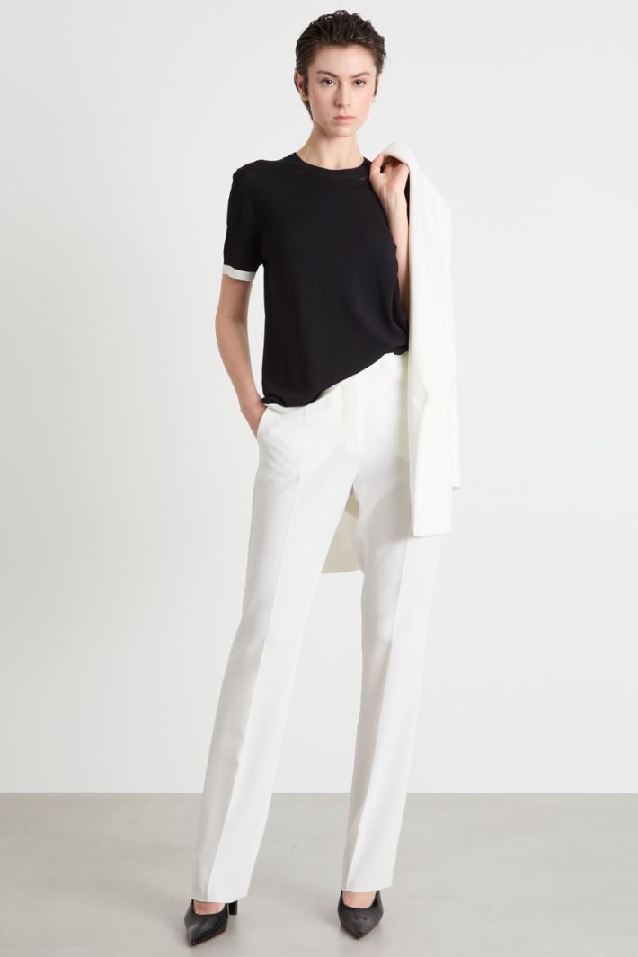 Short-sleeved knit top Intrend