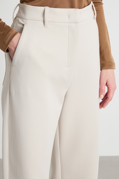 Pantalón recto de punto compacto