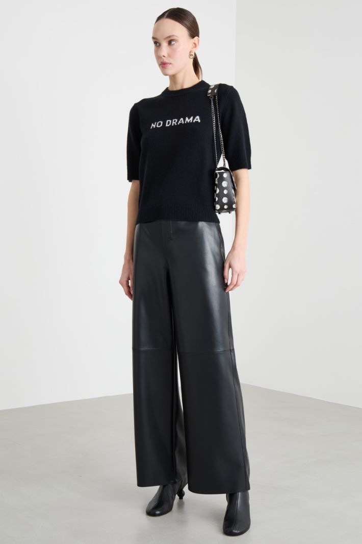 Wide-leg trousers in coated fabric Intrend