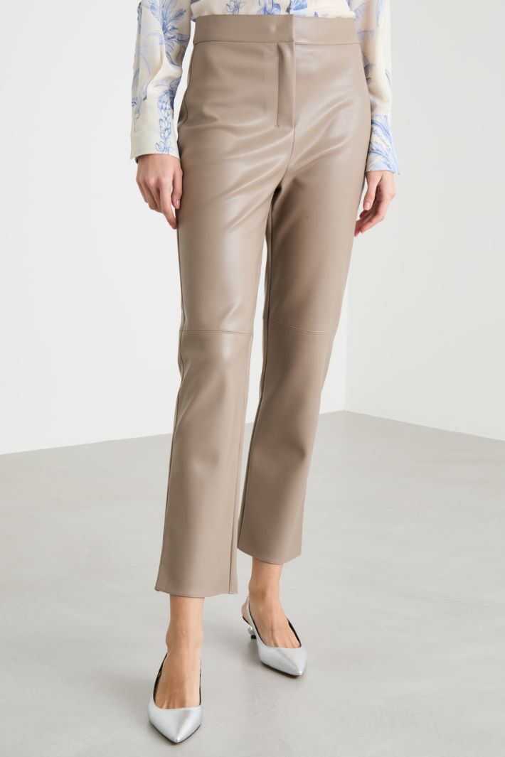 Pantalone crop in tessuto spalmato Intrend - 2