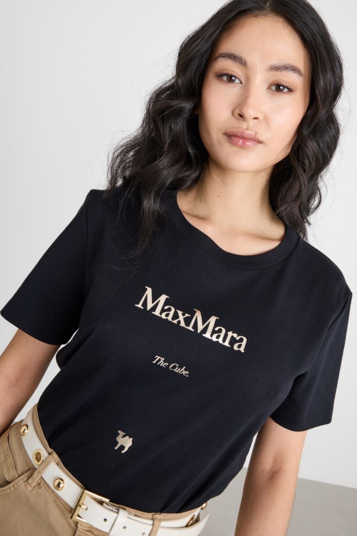 Graphic Print T-shirt Intrend - 3