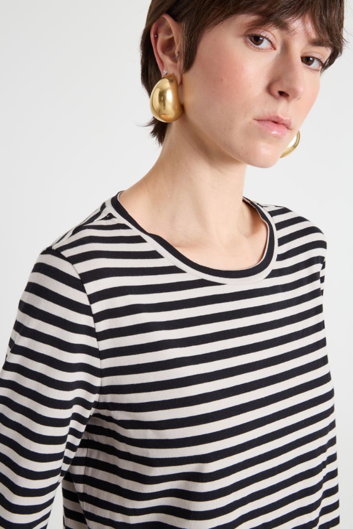 Bracelet-sleeve T-shirt Intrend - 3