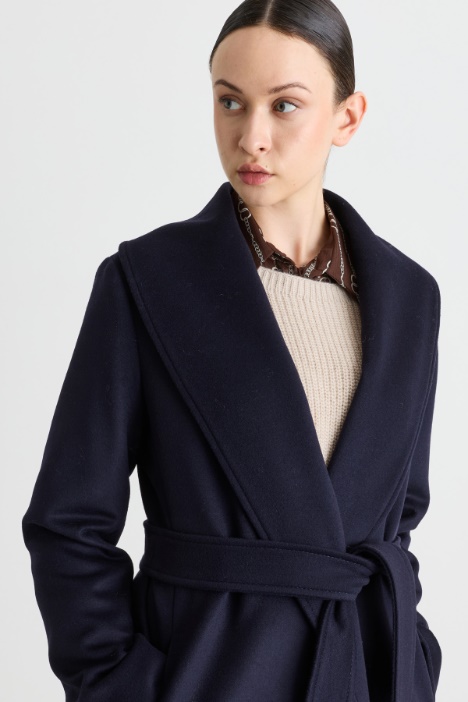 Cappotto a vestaglia in drap di pura lana
