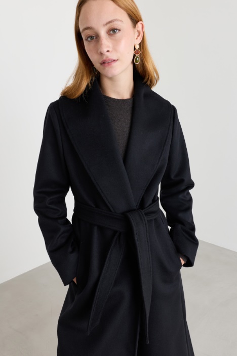 Cappotto a vestaglia in drap di pura lana