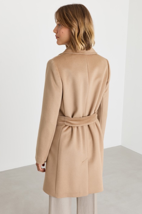 Cappotto in drap di lana con cintura