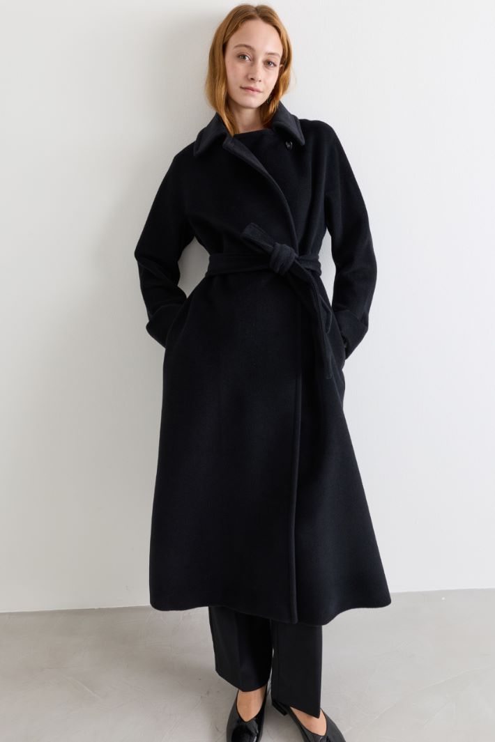 Beaver Wool Coat with Belt - BLACK - Intrend - 2